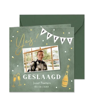 Uitnodiging geslaagd groen foto slinger confetti goudlook